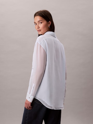 Camicia da donna di Calvin Klein in bianco