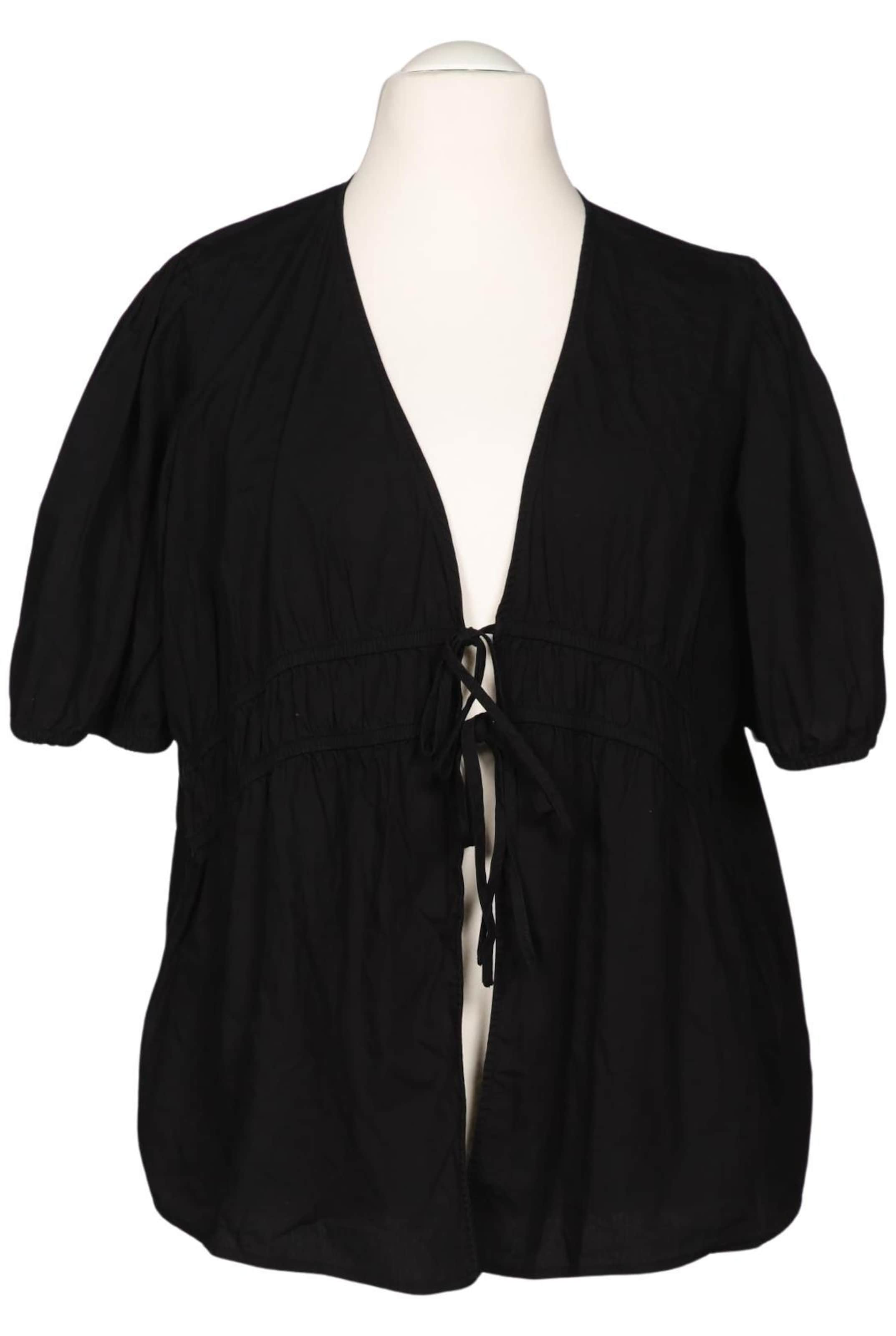 Vero Moda Curve Blouse & Tunic in 5XL in Black: front