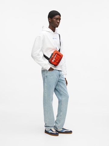 KARL LAGERFELD JEANS Olkalaukku värissä punainen