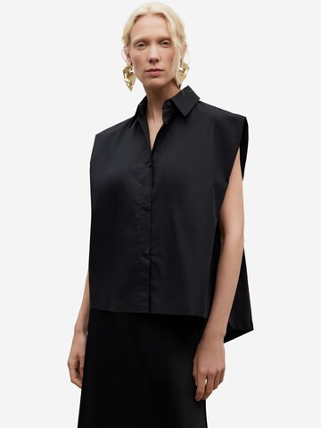 Camicia da donna di Adolfo Dominguez in nero: frontale