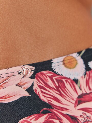 Next Bikinihose in Schwarz