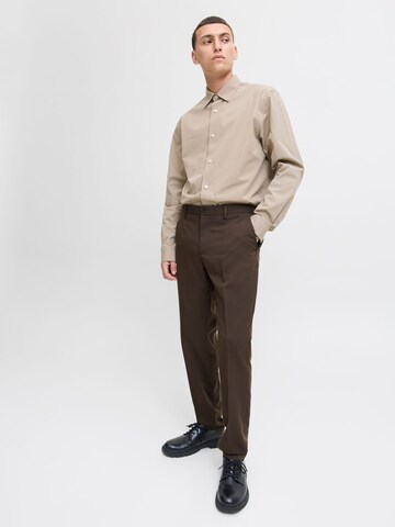 Coupe slim Pantalon à plis 'JPRFranco' JACK & JONES en marron