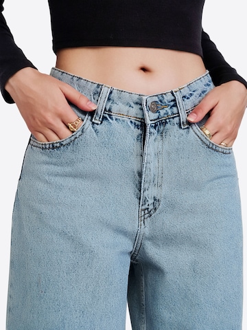 Imily Bela Boot cut Jeans in Blue