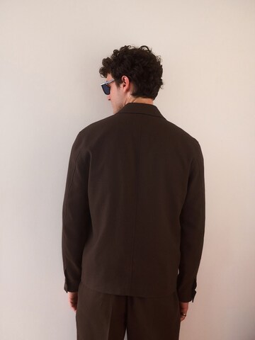 Next Overgangsjakke i brun