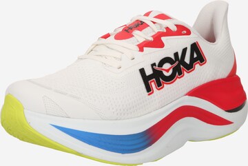 Hoka One One - Sapatilha de corrida 'SKYWARD X' em branco: frente