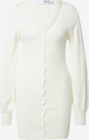 In The Style Knitted dress 'BILLIE' in White: front