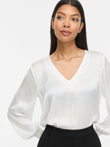 Chemisier 'VISofie' VILA en blanc