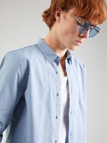 mėlyna HOLLISTER Standartinis modelis Marškiniai 'EMEA'