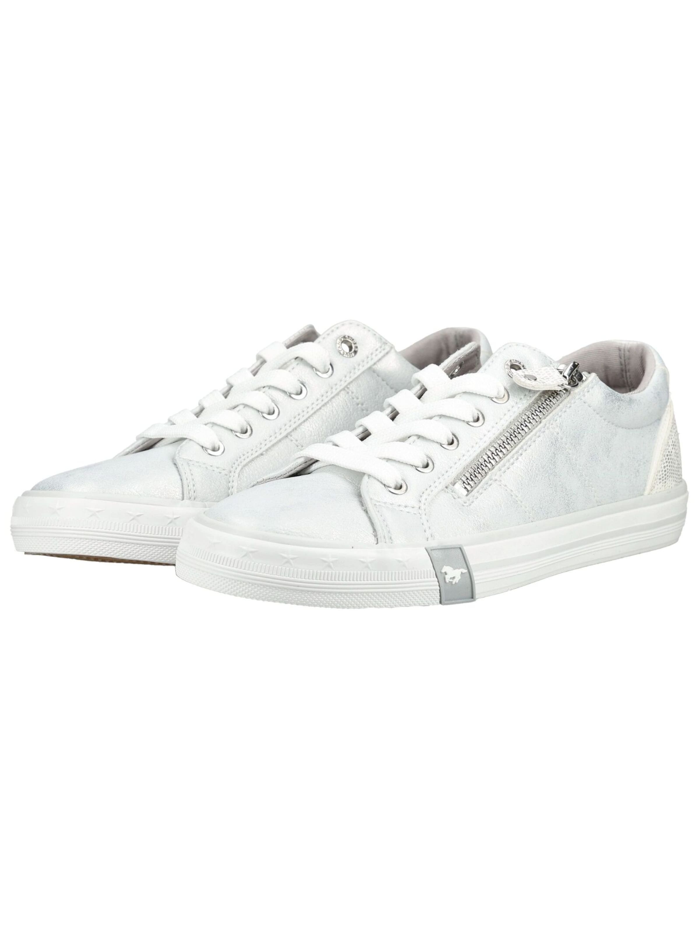 MUSTANG Sneakers laag in Zilver