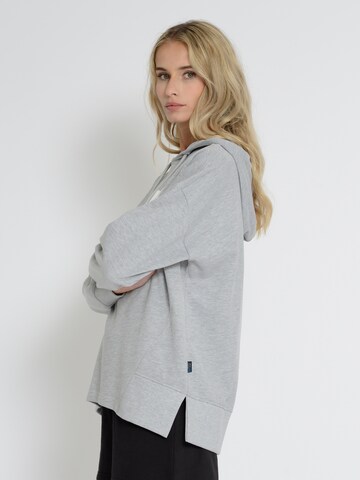 NASSAU Beach Club Pullover in Grau