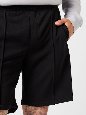 WEEKDAY Regular Pants 'Terry' in Black