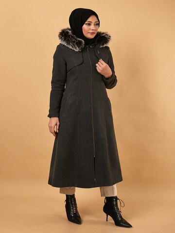 MODAMIHRAM Winter Coat in Grey