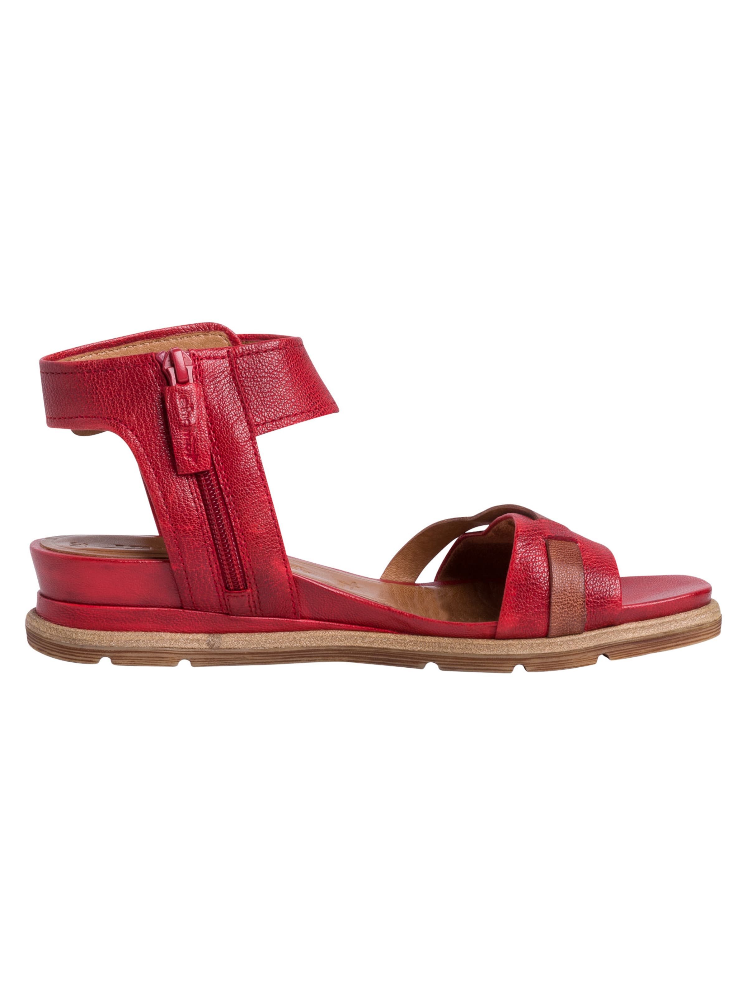 Chaussures Sandales TAMARIS en Rouge Carmin 