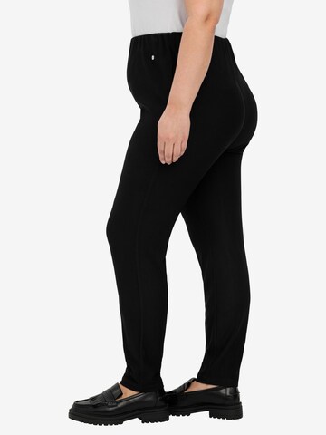 SHEEGO Slimfit Hose in Schwarz