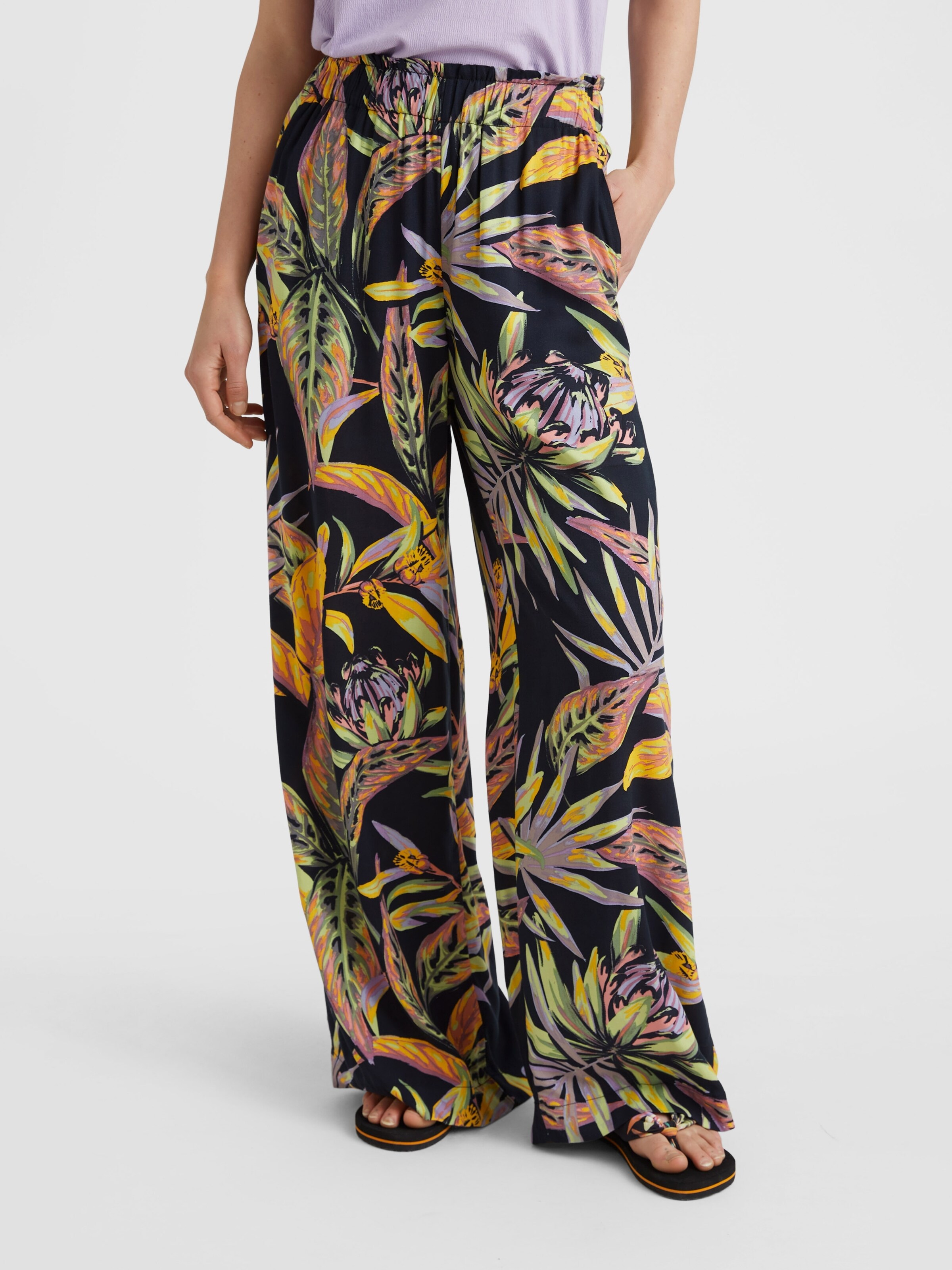 O NEILL Wide leg Sports trousers Malia in Black ABOUT YOU