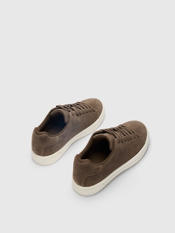 SELECTED Sneaker in Braun