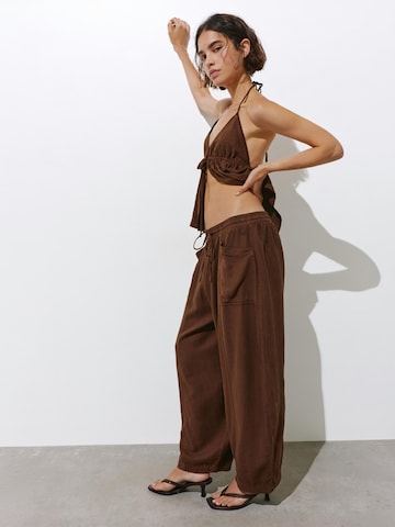 Pull&Bear Широки крачоли Панталон в кафяво