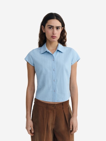 Camicia da donna 'Kitty' di Thinking MU in blu: frontale