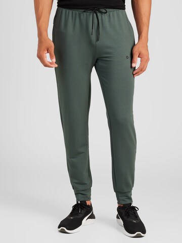 Virtus Tapered Sportbroek 'Streat' in Groen: voorkant