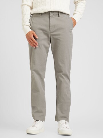 TOMMY HILFIGER - regular Pantalón chino 'DENTON ESSENTIAL' en gris: frente