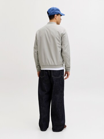 JACK & JONES Jacke 'JWHMASH' in Grau: Rückseite