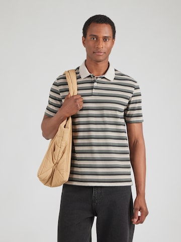 LEVI'S ® Μπλουζάκι 'AUTHENTIC' σε πράσινο: μπροστά