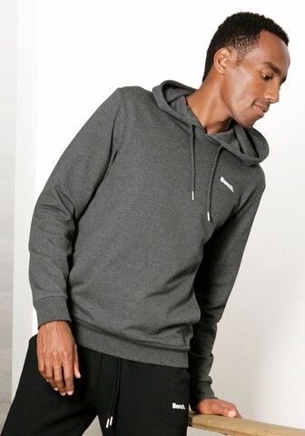 BENCH Sweatshirt in Grey: front