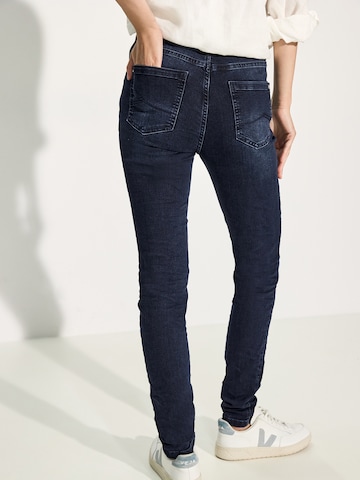 Coupe slim Jean 'Vicky' CECIL en bleu