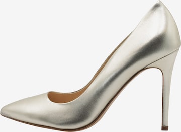 faina Pumps in Gold: front