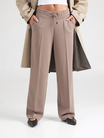Wide Leg Pantalon à plis monari en gris : devant