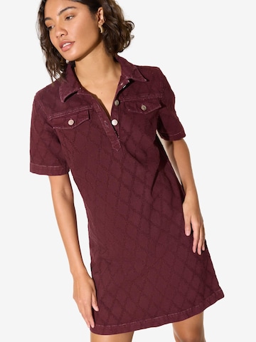 Friends Like These Kjole i rød: forside