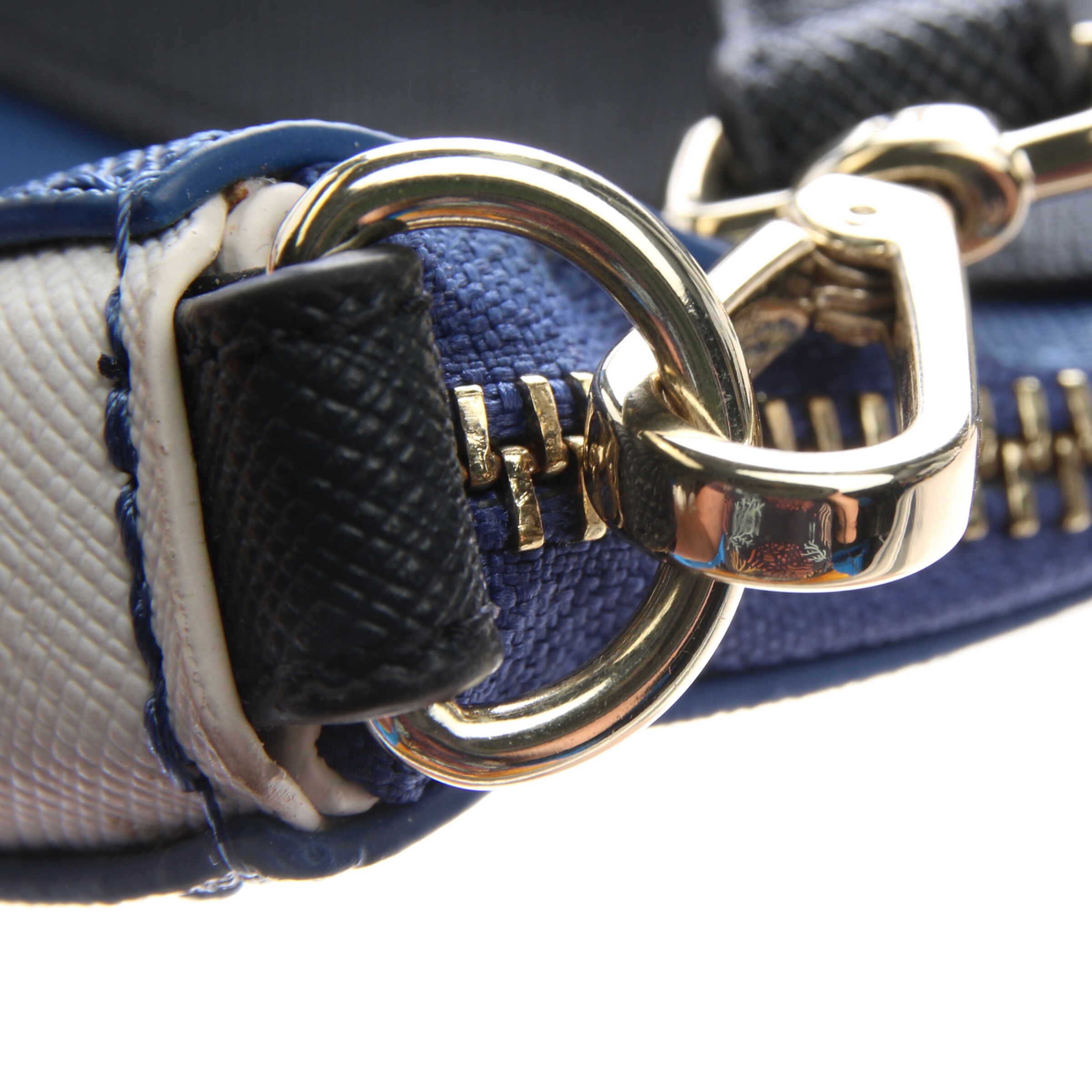 ARMANI Bag in One size in Mixed colors