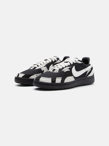 Nike Sportswear Sneaker 'Field General' in Schwarz