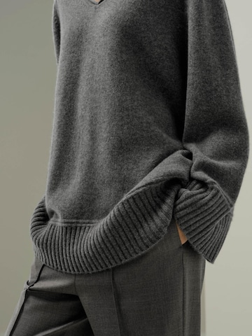 Lilysilk - Jersey 'Bootneck-Pullover aus gebürstetem Kaschmir' en gris