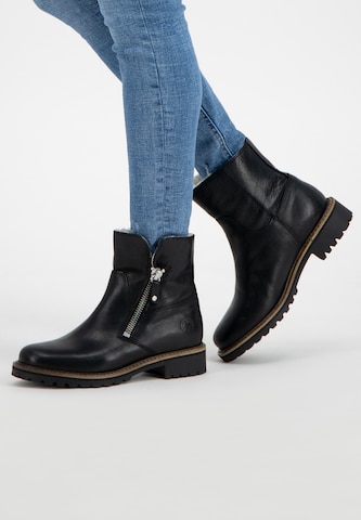 Travelin Ankle Boots 'Vartae' in Black: front