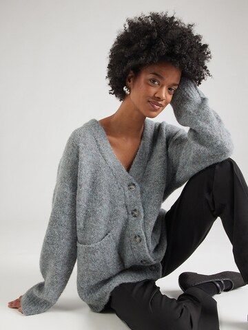 Cardigan TOPSHOP en bleu : devant
