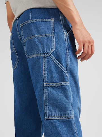 ABOUT YOU Regular Jeans 'Esad' i blå