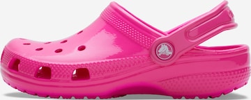Crocs Avonaiset kengät 'Classic Neon Highlighter' värissä vaaleanpunainen: etupuoli