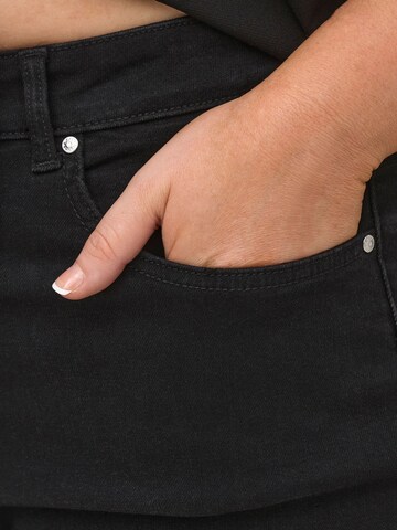 Regular Jean 'CARWilly' ONLY Carmakoma en noir