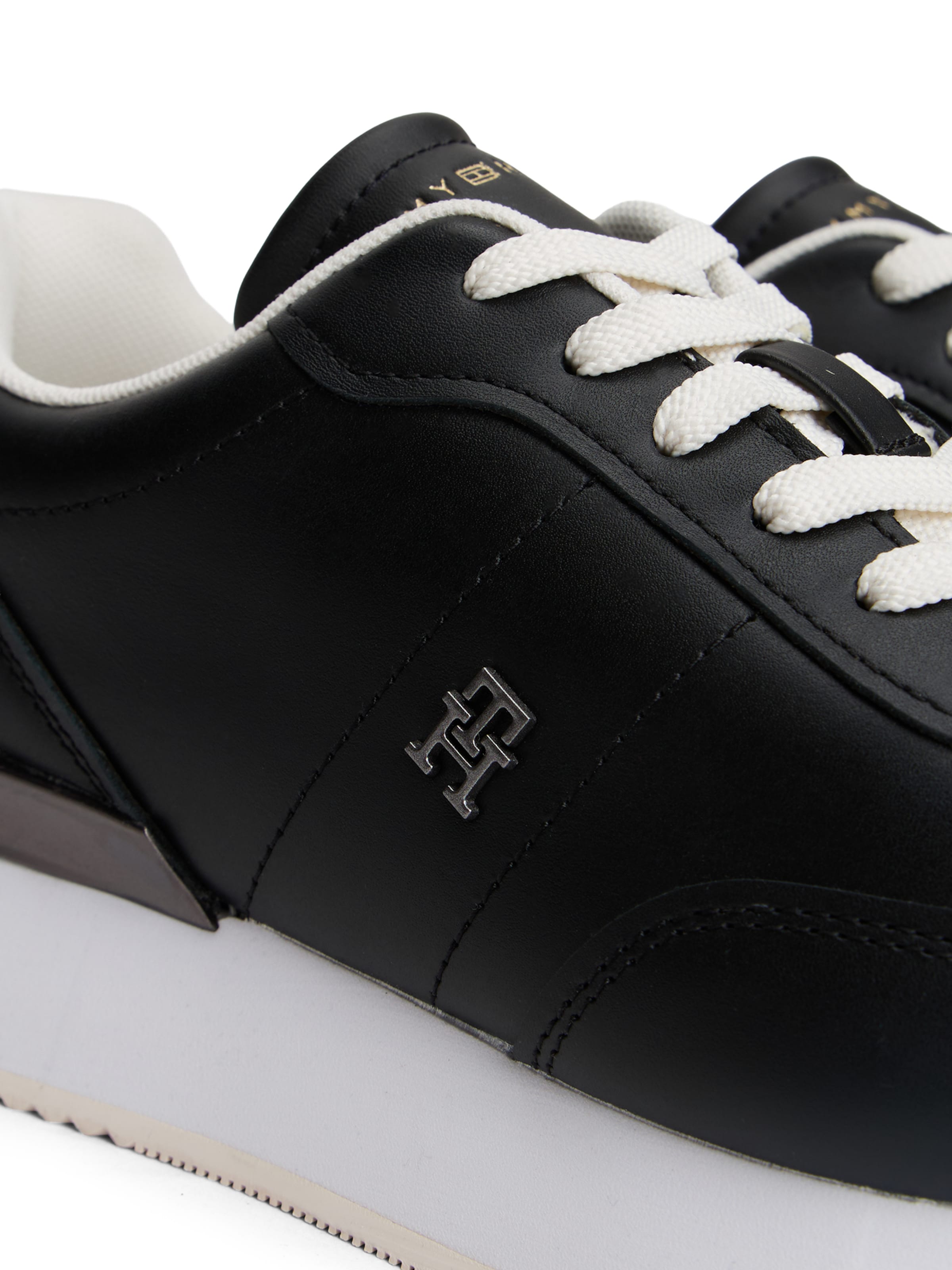 TOMMY HILFIGER Низкие кроссовки 'CHIC' в Черный