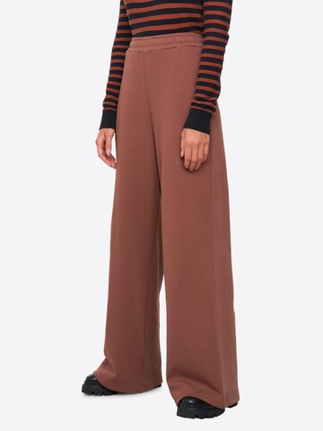 recolution Regular Pants 'Calla' in Brown: front