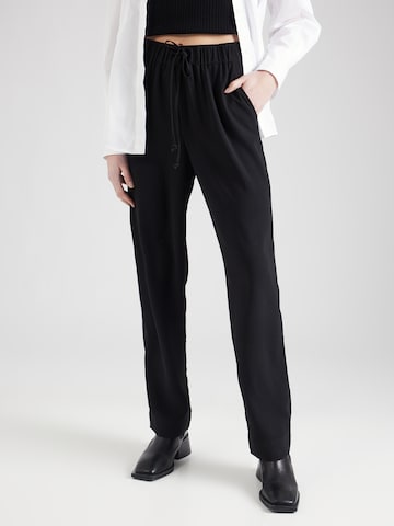 SOAKED IN LUXURY Tapered Pants 'Shirley' in Black: front