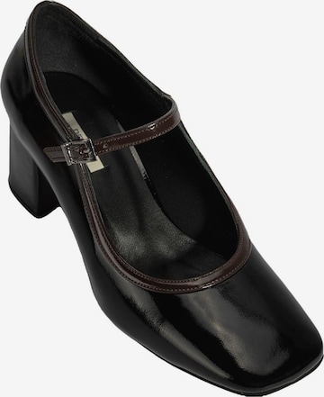 Chaussure basse 'Blockabsatz-Schlupf' Desa en noir : devant