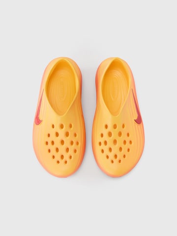 Nike Sportswear Σαγιονάρα 'ReactX Rejuven8' σε πορτοκαλί