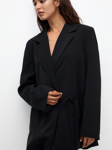 Pull&Bear Blazer in Schwarz