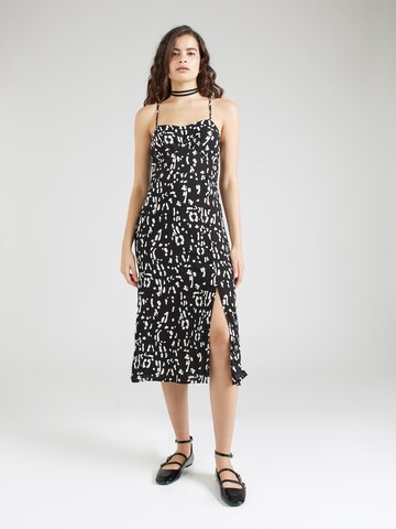 Trendyol Dress in Black: front