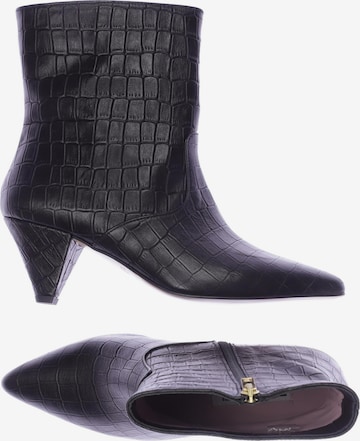 Essentiel Antwerp Dress Boots in 38 in Black: front