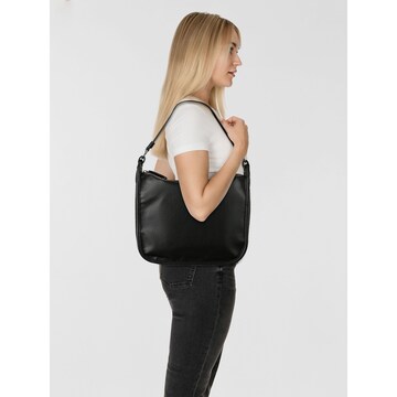 TOM TAILOR Shoulder Bag 'Evann' in Black: front