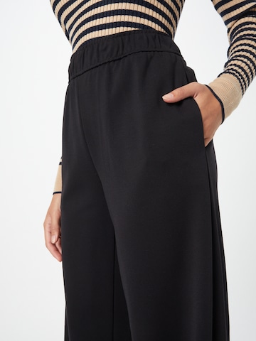 ESPRIT Zvonové kalhoty Kalhoty – černá