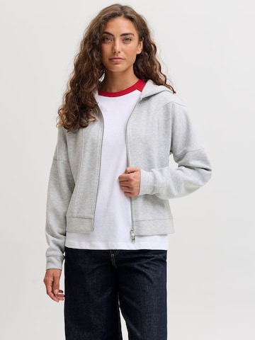 Giacca di felpa 'BILLIE' di JJXX in grigio: frontale